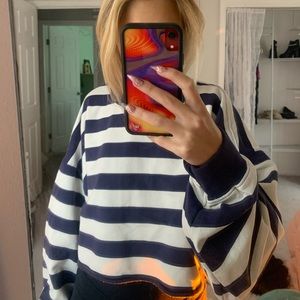 Brandy Melville cropped sweatshirt